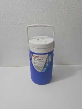 Coleman Blue Jug with White Lid and Handle